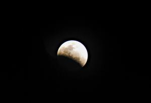 Утре наблюдаваме първото за годината лунно затъмнение от полусянката на Земята