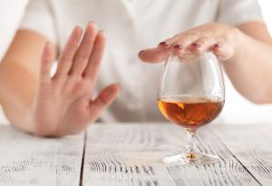 Уви, алкохолът действително причинява рак