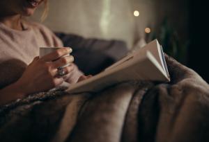 Големите ползи от четенето преди лягане