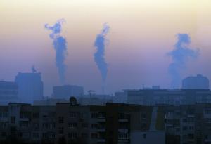 Мръсният въздух в големите градове състарява жените