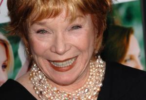 Шърли Маклейн: как да накараме един мъж да направи нещо