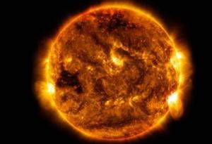 Неочакван поток от слънчев вятър удари Земята с 600 км/с