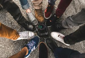 Основи на капсулния гардероб: Да изградим една вечна колекция от обувки