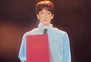 Хуманоидният робот Xueba 01 стана първият доктор по драма и кино в Шанхай