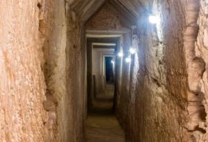 Откриха таен тунел под египетски храм на бога на подземния свят