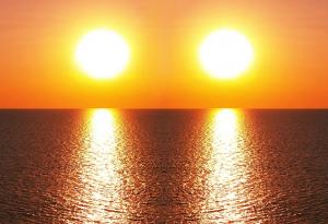 Изключително глупавата теория на конпирацията, според която в Слънчевата система има две слънца