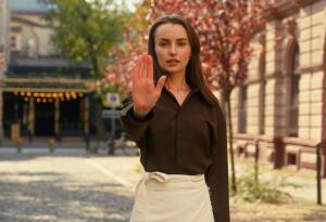 Как учтиво да кажете „Това не ви засяга“: 4 фрази за всяка ситуация