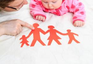 Как да стимулираме бебето да проговори