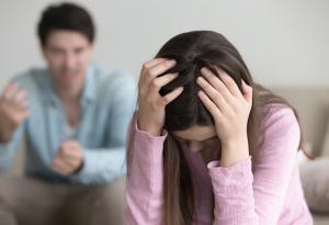 Разпознавате ли признаците на емоционално насилие?