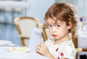 Как да поощрите честността на детето 