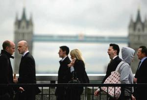 Как да се впишете в дрескода на различните градове по света