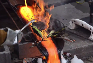 Вижте как се прави барбекю на лава