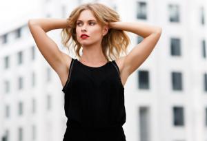 Повечето хора търсят половинките си извън “своята лига”