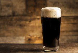 Чаша бира на ден: тайната на дълголетието според 100-годишна британка