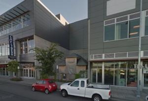 84-годишна жена отказва милион долара: построяват мол около нея