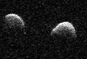 Астероид, открит през изминалата година, се оказа нещо далеч по-интересно