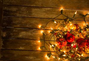 Коледните светлинки може да пречат на Wi-Fi връзката 