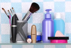 Колко дълго можем да съхраняваме козметиката