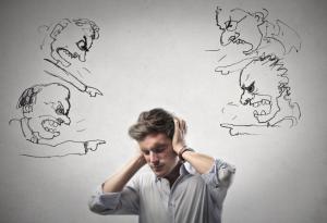 Как емоционално интелигентните хора понасят критиките