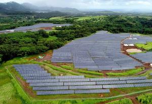 AES откри най-големия в света хибриден парк за производство и съхранение на слънчева енергия