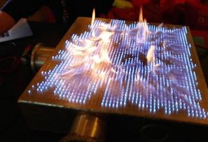 Ето какво се случва, когато огън и музика се срещната в 2D тръба на Рубенс