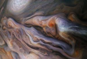NASA засне „драконово око“ на Юпитер