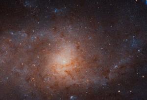 „Хъбъл“ засне спирална галактика на 3 млн. светлинни години от Земята