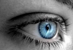 Дишате замърсен въздух? Това личи по очите