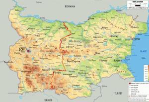 Авантюрист прекосява България с каяк, велосипед и пеша