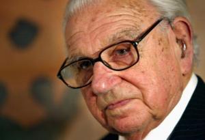 Мъжът, който спаси 669 деца по време на Холокоста, нямаше идея, че е седнал сред тях