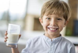 Пълномасленото мляко е по-полезно