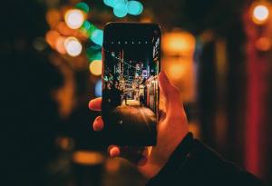 Спечели последен модел смартфон! Гласувай за най-доброто tech устройство на 2018-та!