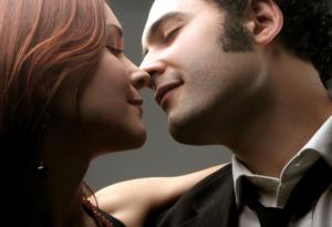 Странен вирус, предаван при целувки, може да води до безплодие