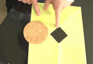 Вижте как този математик прави на пръв поглед нещо невъзможно