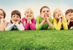 60 неща, които трябва да кажете и направите, за да отгледате щастливо дете