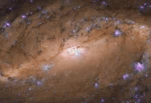 Вижте тази снимка на спирална галактика в цялата й уникална прелест