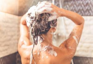 Колко често трябва да мием косата си?