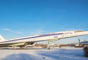 26 май 1970 г. - Извършен е първият редовен полет на съветския свръхзвуков самолет "Ту-144"