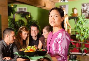 Неуморните ресторантьори