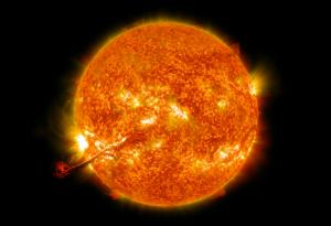 Слънцето - капан за "тъмна материя"?