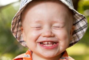 Наистина не можем да се преструваме в смеха