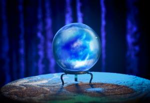 Видео: Магията на кристалните топки