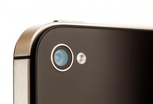 Горд собственик на iPhone? Позирайте пред телефона си. За всеки слуай