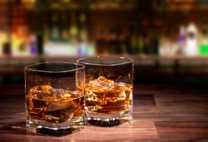 Интернет тежи колкото едно малко уиски