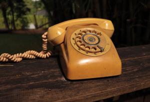 Виц: Преди ерата на мобилните телефони