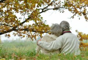 Хората, които не се женят, имат 42% по-голям риск от развиване на деменция