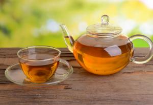 Басня за пълната чаша