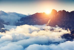 Видео: Поглед над облаците