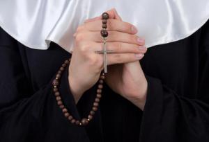 Запознайте се с монахините, които отглеждат марихуана, за да изцерят света