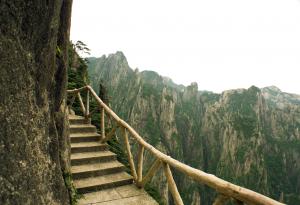 Видео: Най-опасната пътека в света